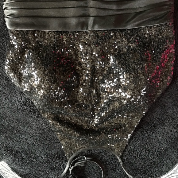 Speechless Stunning black sequin top prom gown - Picture 4 of 4